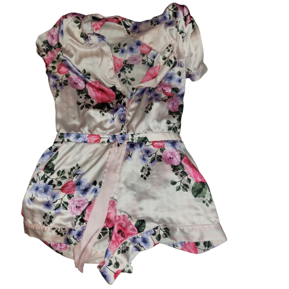 Victoria secret romper - Picture 1 of 1